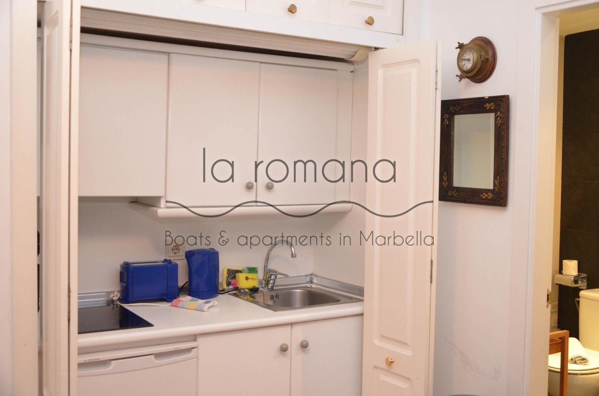 Laromanamarbella Punto Es Экстерьер фото